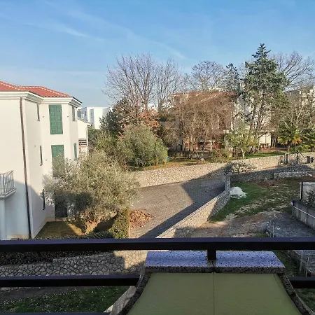 Apartments Petrica Malinska Exterior photo